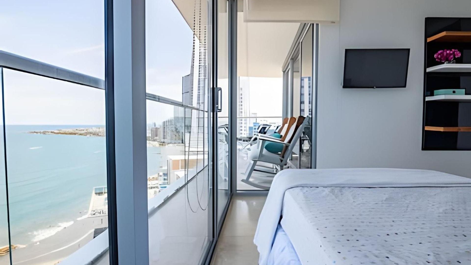 Apartamento Espectacular Vista Desde Piso 17 -morros 1701 Cartagena